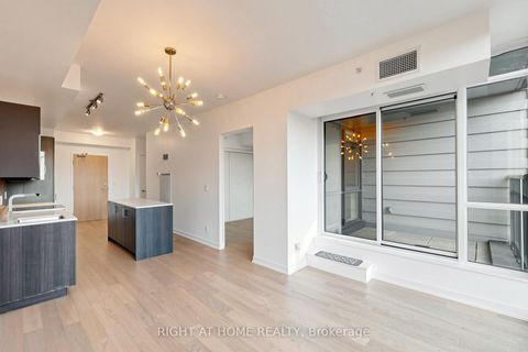 Photo 8 at 307 - 36 Howard Park Avenue, Roncesvalles, Toronto