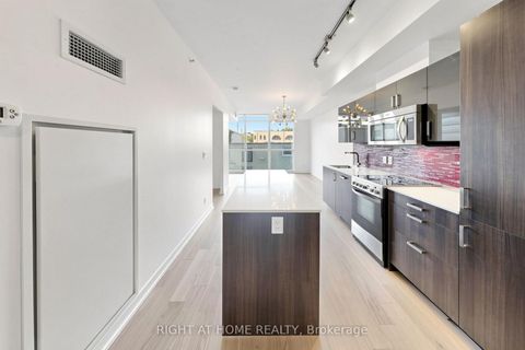Photo 12 at 307 - 36 Howard Park Avenue, Roncesvalles, Toronto