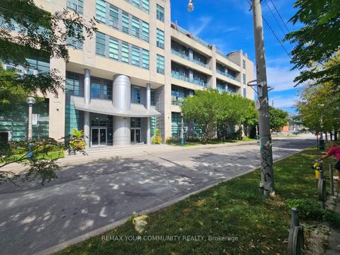 Photo 1 at 210 - 380 Macpherson Avenue, Casa Loma, Toronto