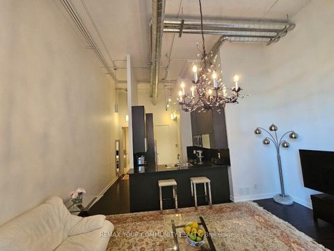 Photo 10 at 210 - 380 Macpherson Avenue, Casa Loma, Toronto