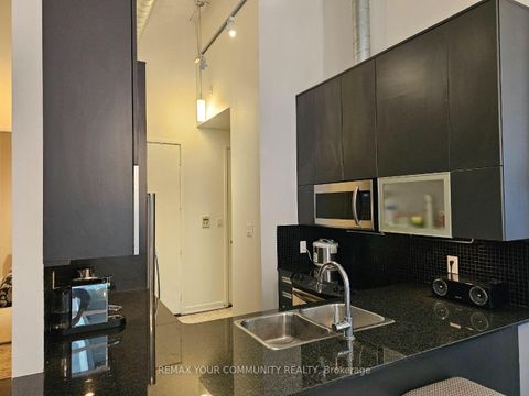 Photo 12 at 210 - 380 Macpherson Avenue, Casa Loma, Toronto