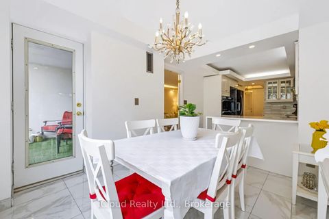 Photo 20 at 800 - 18 Hollywood Avenue, Willowdale East, Toronto