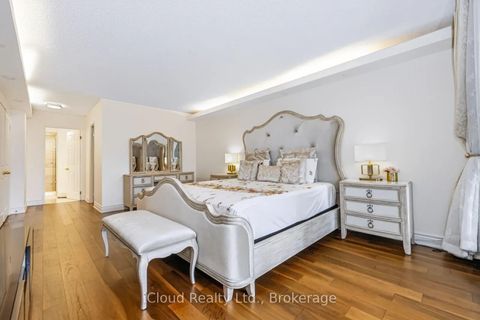 Photo 24 at 800 - 18 Hollywood Avenue, Willowdale East, Toronto