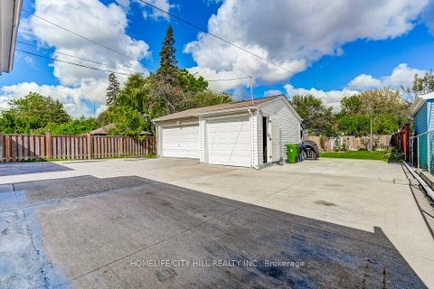 Photo 33 at 118 Lambton Avenue, Mount Dennis, Toronto