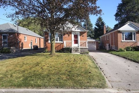 Photo 1 at 43 Roebuck Drive, Kennedy Park, Toronto
