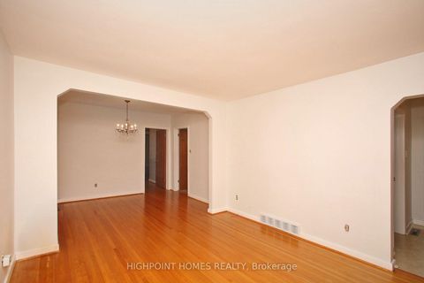 Photo 4 at 43 Roebuck Drive, Kennedy Park, Toronto