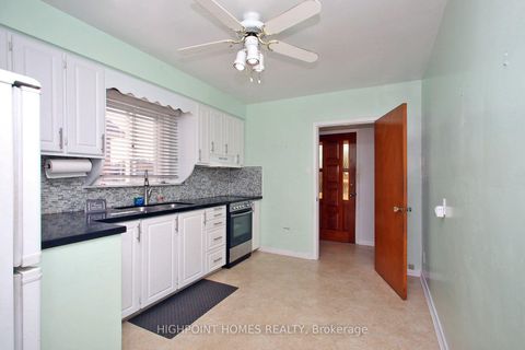 Photo 9 at 43 Roebuck Drive, Kennedy Park, Toronto