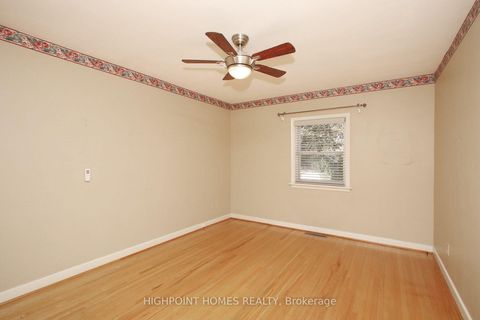Photo 11 at 43 Roebuck Drive, Kennedy Park, Toronto