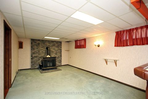 Photo 15 at 43 Roebuck Drive, Kennedy Park, Toronto