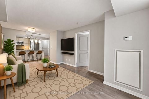 Photo 5 at 706 - 35 Bastion Street, Niagara, Toronto