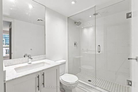 Photo 6 at 706 - 35 Bastion Street, Niagara, Toronto