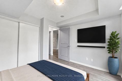 Photo 9 at 706 - 35 Bastion Street, Niagara, Toronto