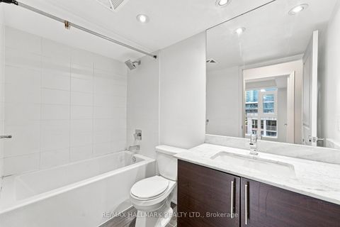 Photo 14 at 706 - 35 Bastion Street, Niagara, Toronto