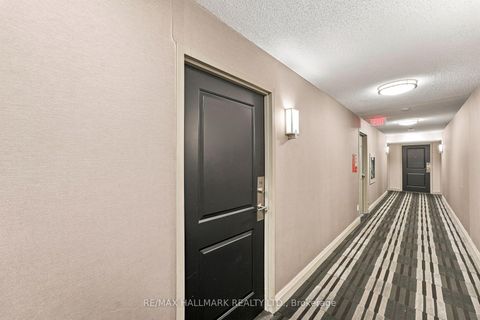 Photo 19 at 706 - 35 Bastion Street, Niagara, Toronto