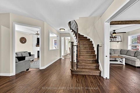 Photo 4 at 121 Taylor Drive, Bayshore, Barrie
