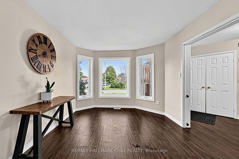 Photo 6 at 121 Taylor Drive, Bayshore, Barrie