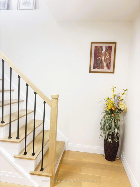 Photo 10 at 93 Corinthian Boulevard, L'Amoreaux, Toronto