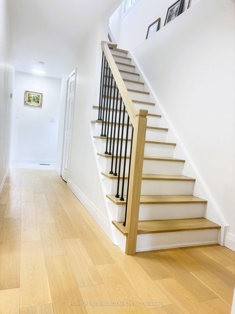 Photo 11 at 93 Corinthian Boulevard, L'Amoreaux, Toronto