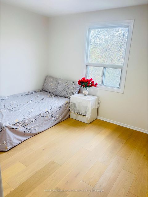 Photo 16 at 93 Corinthian Boulevard, L'Amoreaux, Toronto