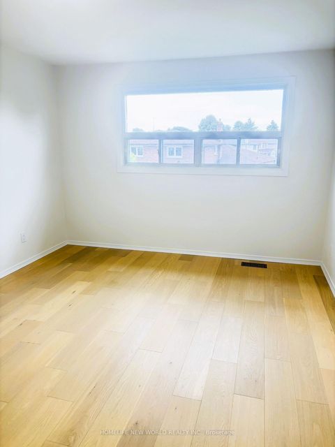 Photo 18 at 93 Corinthian Boulevard, L'Amoreaux, Toronto