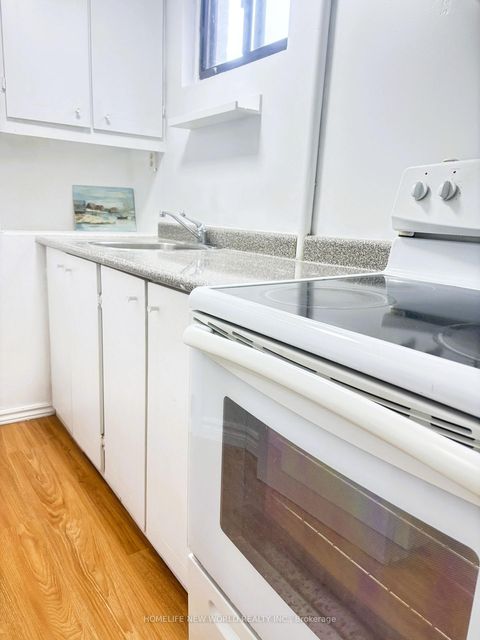 Photo 29 at 93 Corinthian Boulevard, L'Amoreaux, Toronto