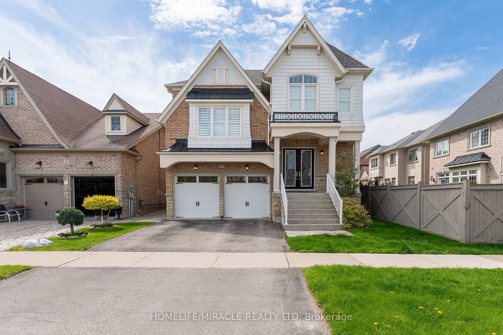 7 Nicort Road, King City, King photo number 2