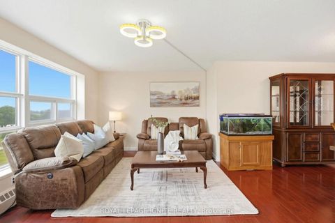 Photo 3 at 903 - 3380 Eglinton Avenue, Scarborough Village, Toronto
