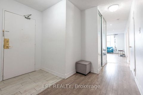 Photo 8 at 504 - 315 Dixon Road, The Westway, Toronto