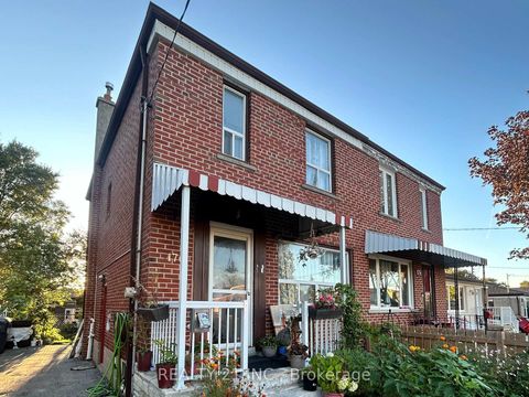 Photo 1 at 176 Linden Avenue, Kennedy Park, Toronto