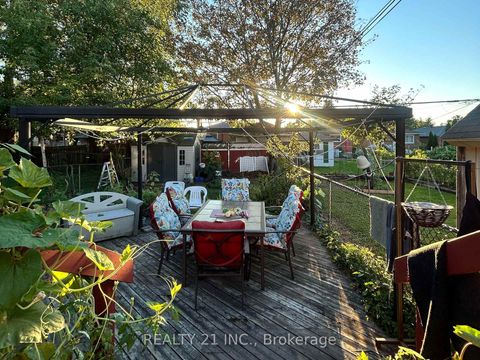 Photo 23 at 176 Linden Avenue, Kennedy Park, Toronto