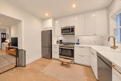 Photo 18 at 379 Scarborough Road, Danforth, Toronto