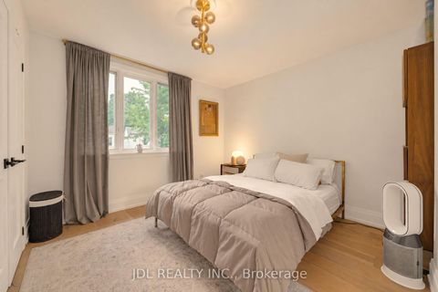 Photo 22 at 379 Scarborough Road, Danforth, Toronto
