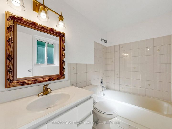 Photo 37 at 35 Rochelle Crescent, Don Valley Village, Toronto