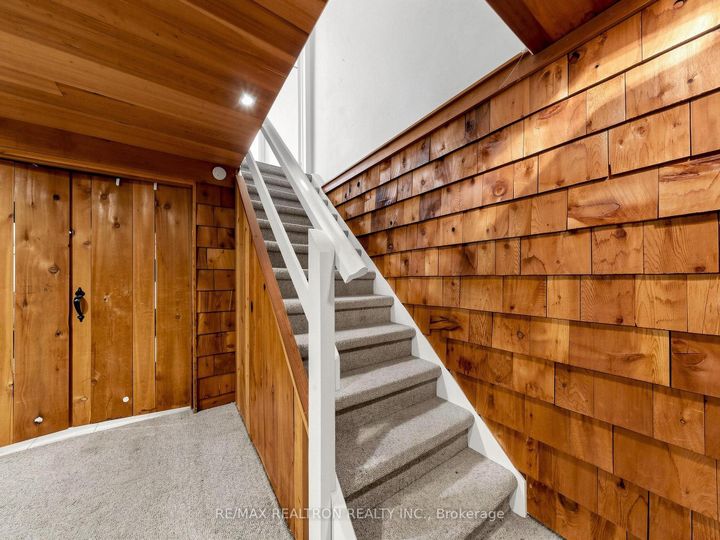 Photo 38 at 35 Rochelle Crescent, Don Valley Village, Toronto