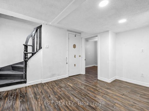 Photo 20 at 4 Shepmore Terrace, Malvern, Toronto