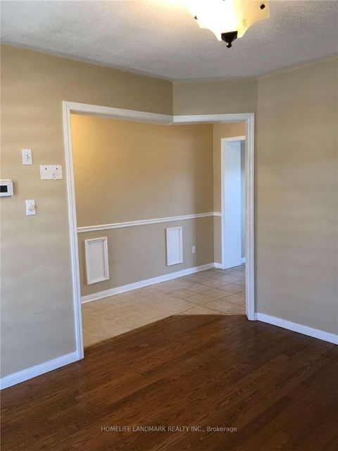 Photo 4 at 139 Raponi Circle, Rouge E11, Toronto