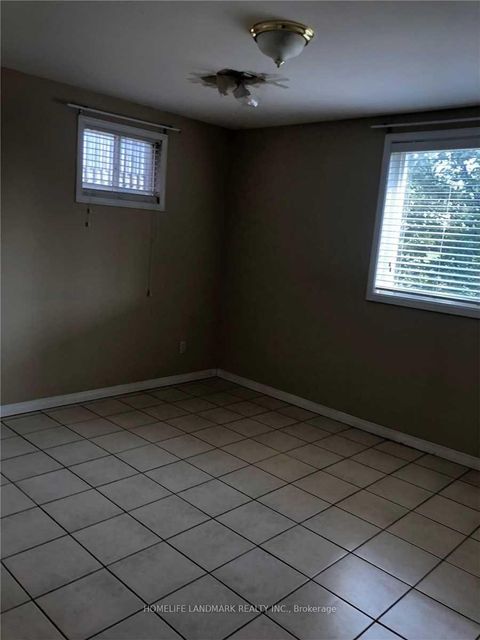 Photo 6 at 139 Raponi Circle, Rouge E11, Toronto