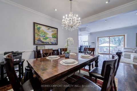 Photo 5 at 319 Rumsey Road, Leaside, Toronto