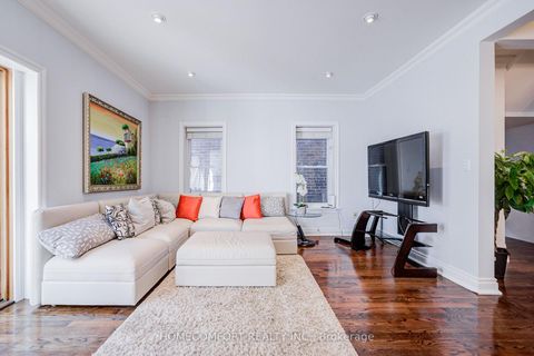 Photo 9 at 319 Rumsey Road, Leaside, Toronto