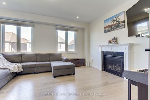 Photo 7 at 90 Kingknoll Crescent, Keswick South, Georgina