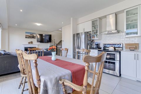Photo 12 at 90 Kingknoll Crescent, Keswick South, Georgina