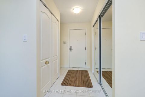 Photo 6 at 916 - 88 Grandview Way, Willowdale East, Toronto