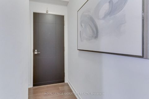 Photo 5 at 1812 - 98 Lillian Street, Mount Pleasant West, Toronto