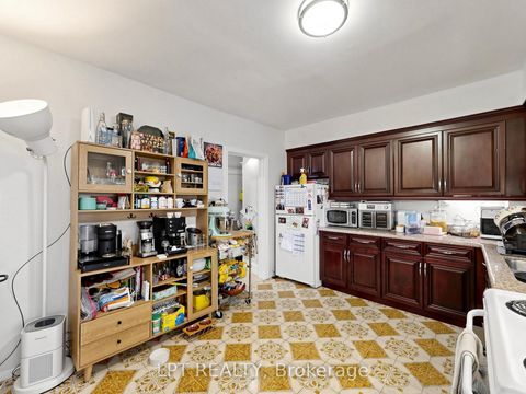 Photo 3 at 303 Oakwood Avenue, Oakwood Village, Toronto