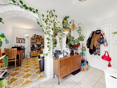 Photo 12 at 303 Oakwood Avenue, Oakwood Village, Toronto