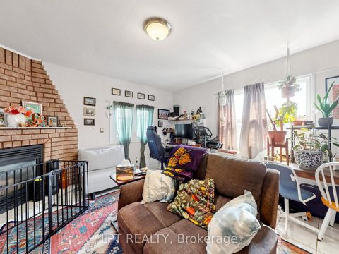 Photo 14 at 303 Oakwood Avenue, Oakwood Village, Toronto