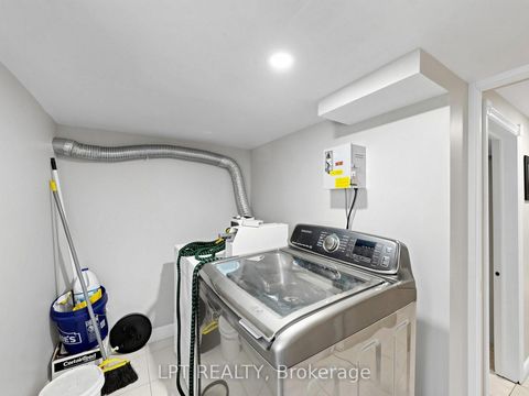 Photo 31 at 303 Oakwood Avenue, Oakwood Village, Toronto