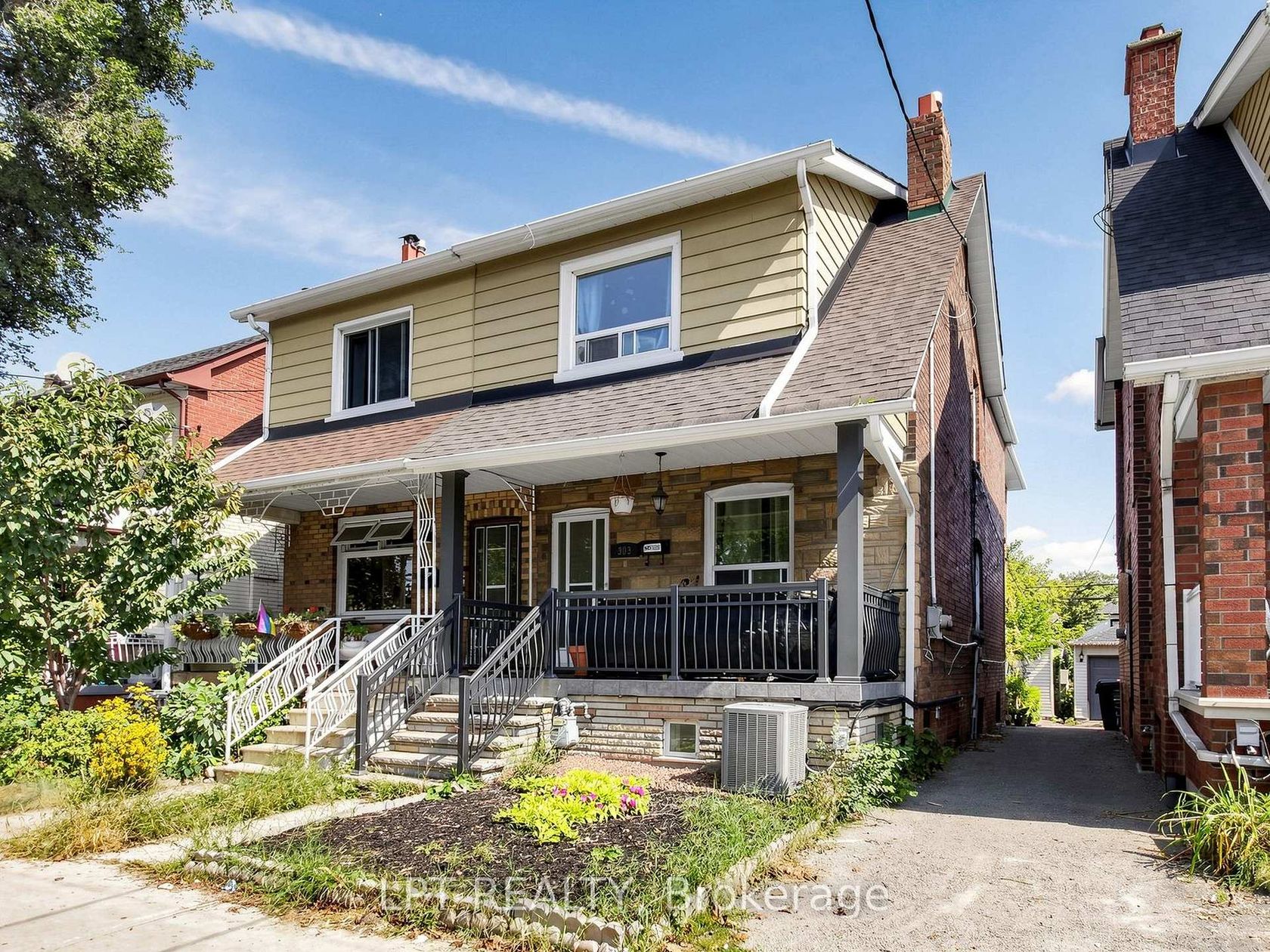 303 Oakwood Avenue, Oakwood Village, Toronto 