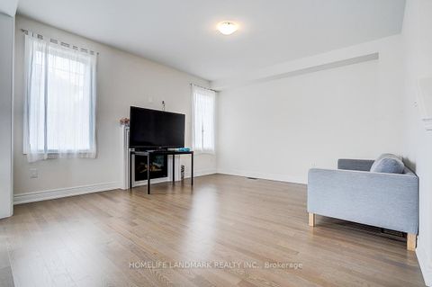 Photo 8 at 57 Faimira Avenue, Keswick South, Georgina