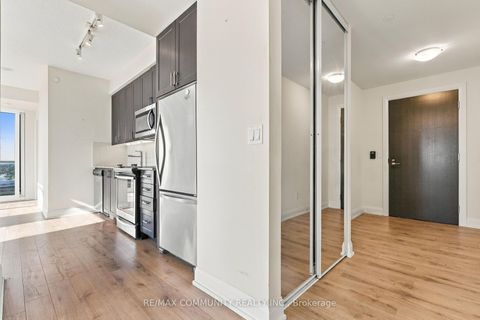Photo 5 at 2111 - 18 Graydon Hall Drive, Donalda, Toronto